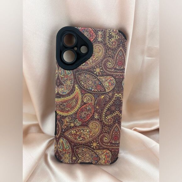 Paisley Pattern IPhone 16 plus Case - Picture 1 of 5